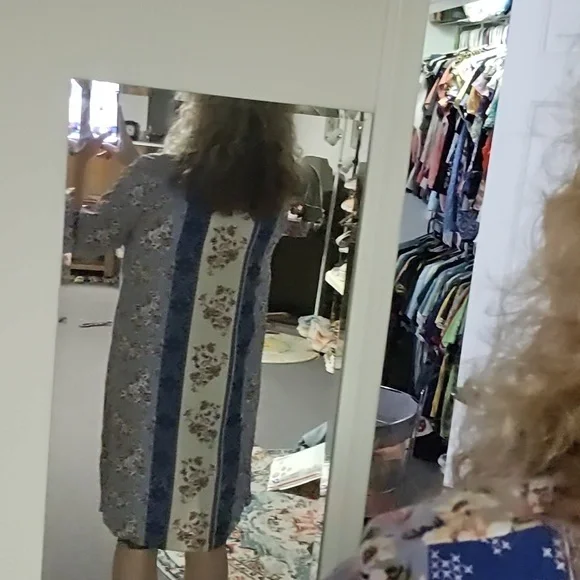 Size lg kimono - Picture 6 of 8